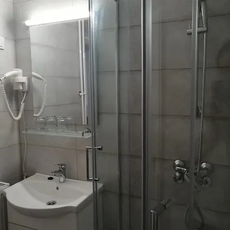 Hoforras Hotel 3*