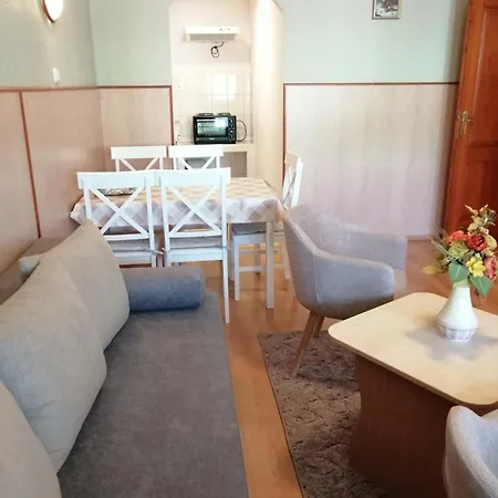 Hoforras 3* Gyula