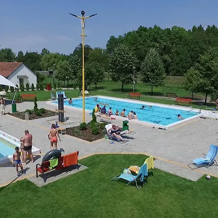 Hoforras Hotel Gyula
