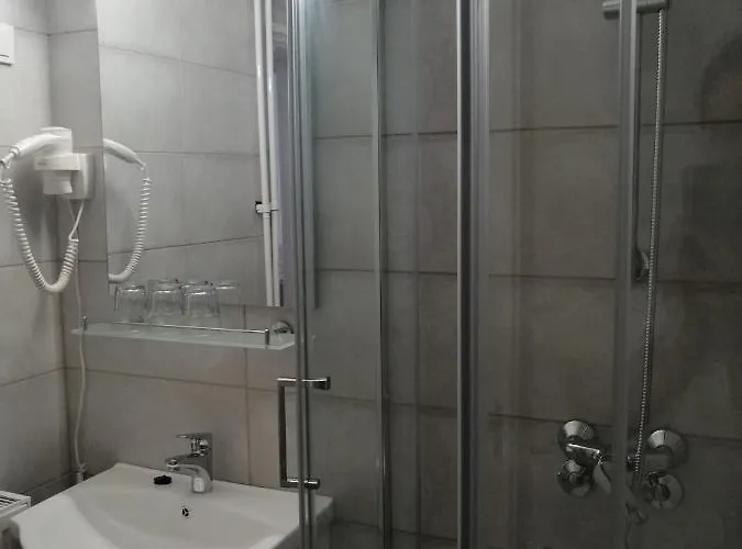 Hoforras Hotel 3*