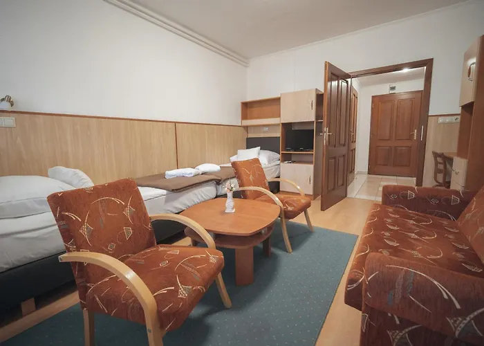 Hoforras Hotel